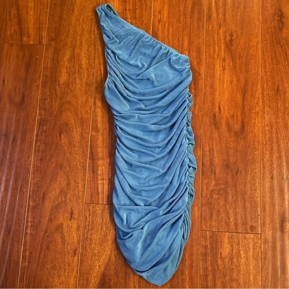 Lioness‎ icy light blue one shoulder ruched mini bodycon stretch soft dress, XXS - Picture 5 of 10